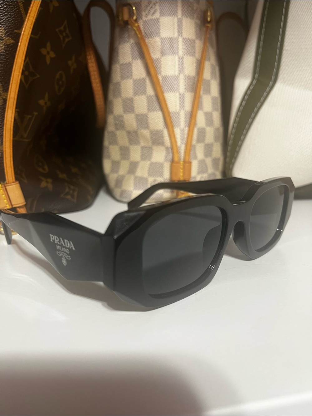 ☀️☀️SALE TO 6/23! Black fashion Italian designer style sunglasses women’s 2025